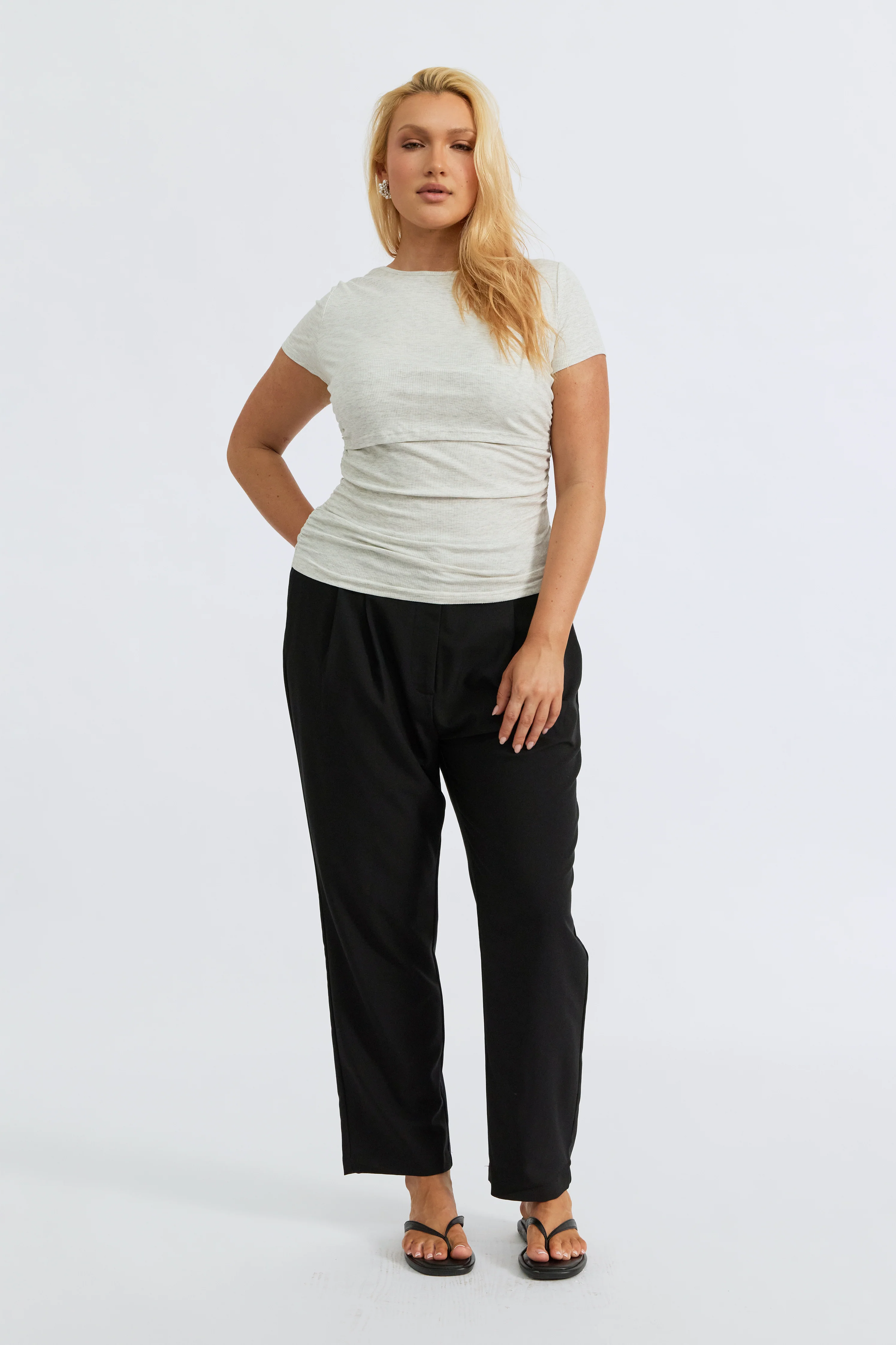 Ari Ribbed Ruched Tee - Grey Marle - Image 3