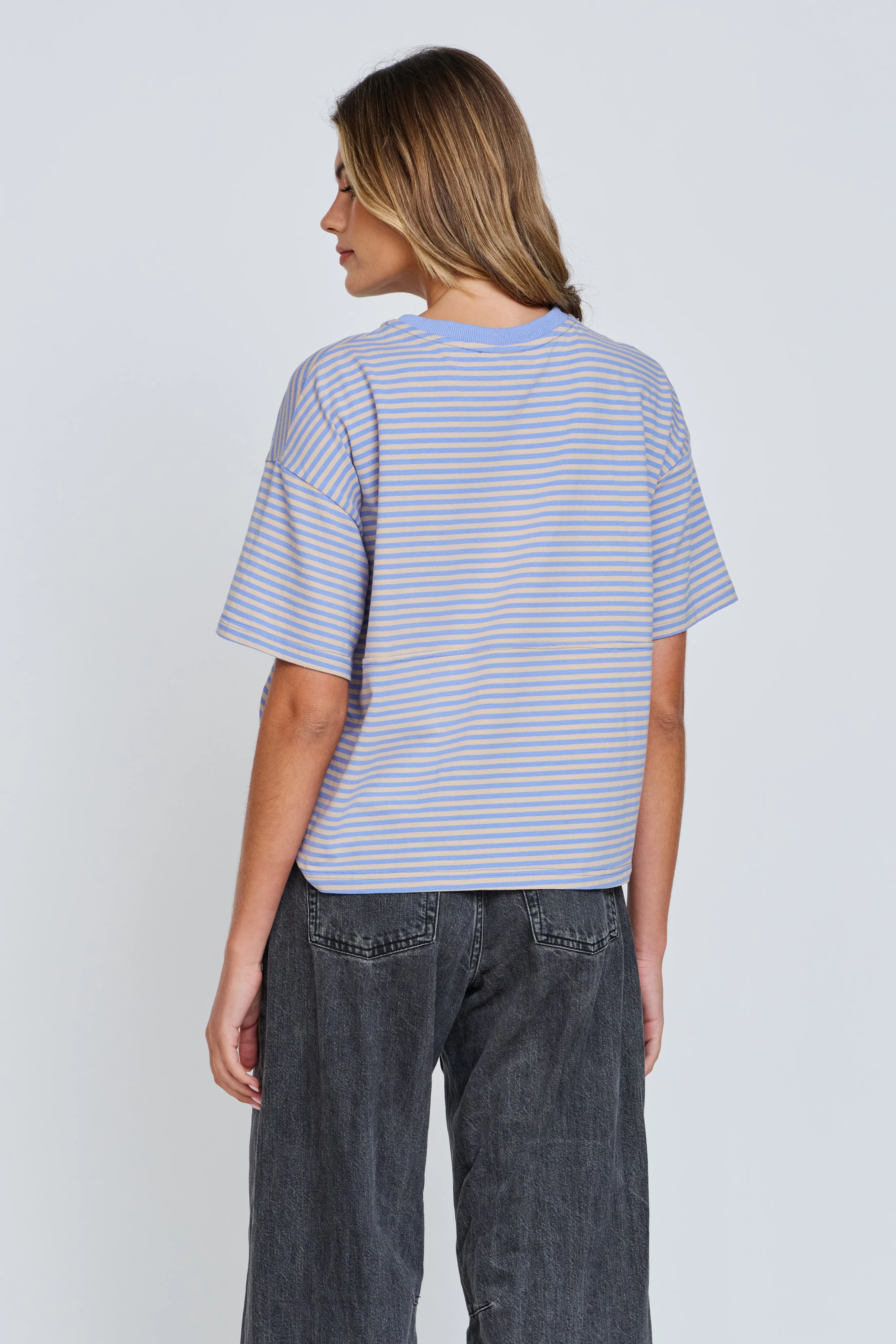 Era Drop-Shoulder Cropped Tee - Blue / Beige - Image 5