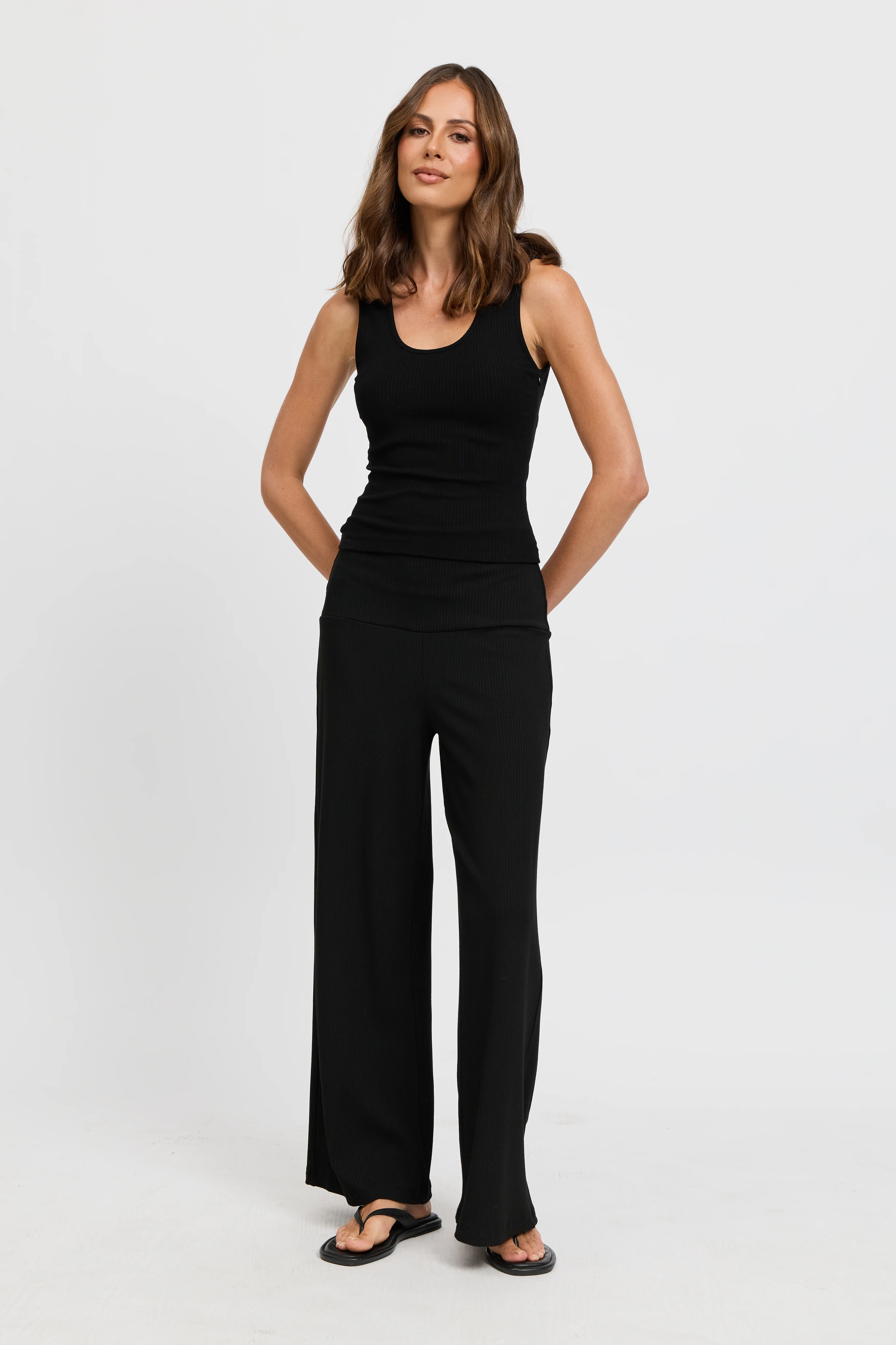 Esta Ribbed Scoop Neck Tank - Black - Image 7