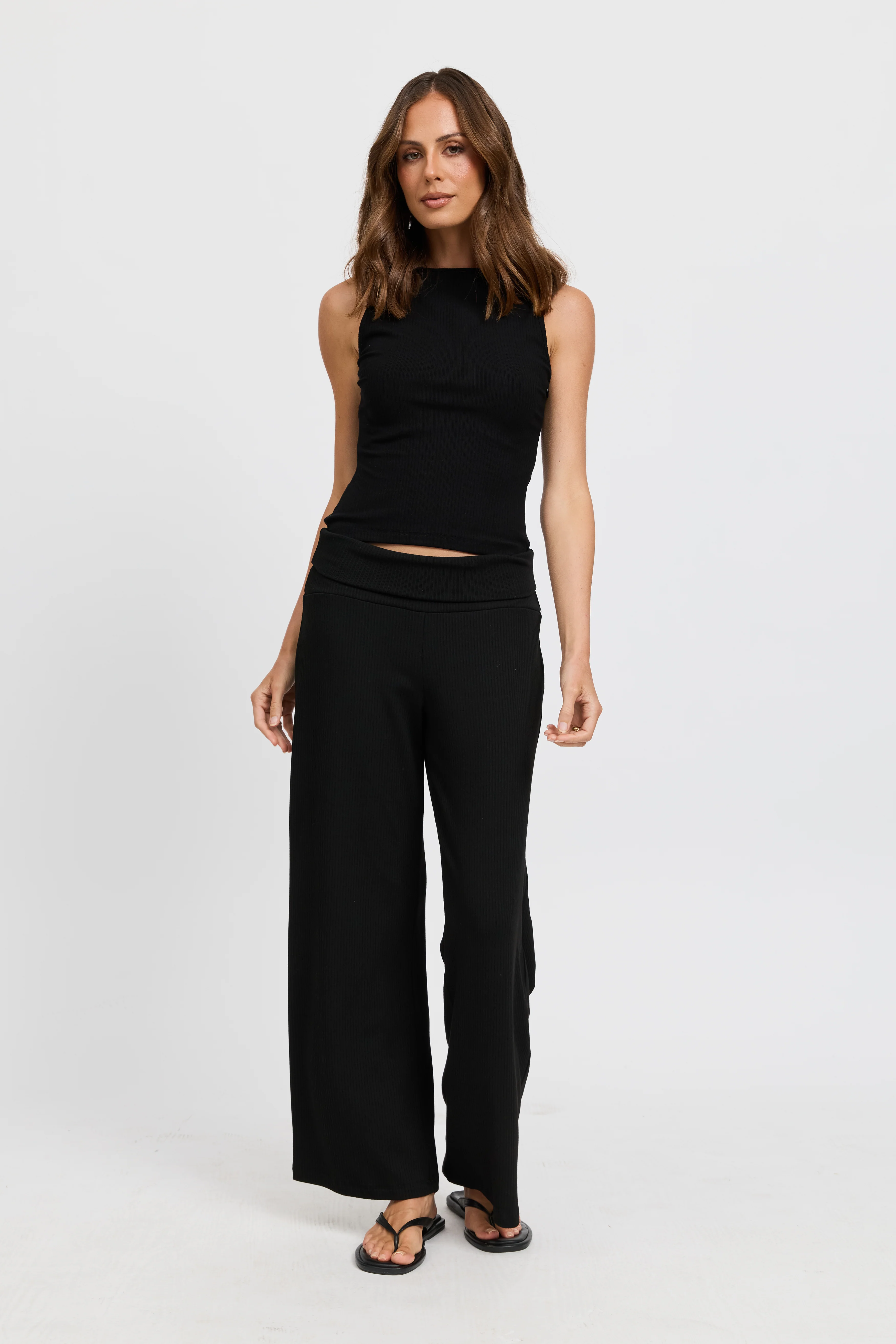 Esta Ribbed Scoop Neck Tank - Black - Image 8