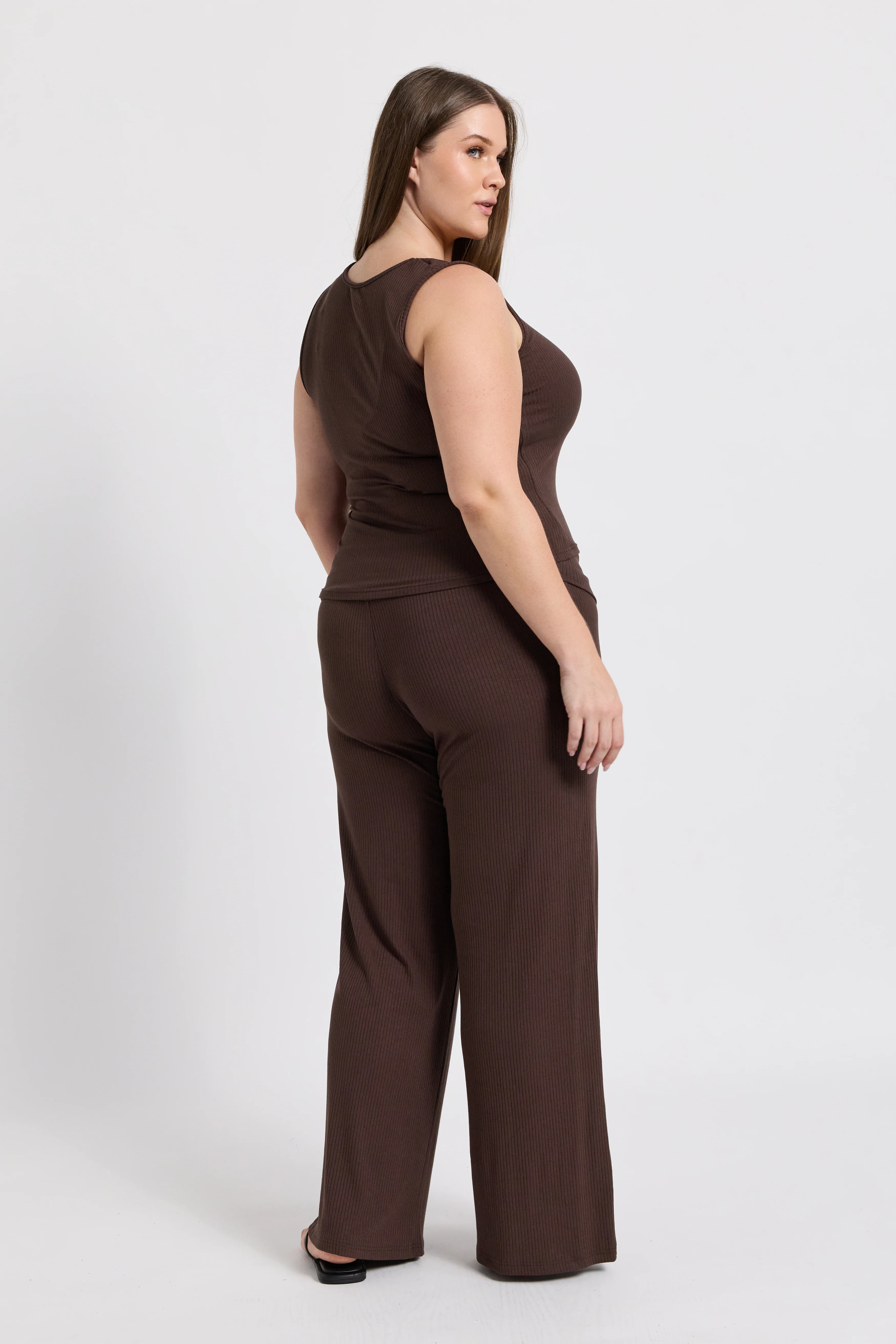 Esta Ribbed Scoop Neck Tank - Chocolate - Image 12