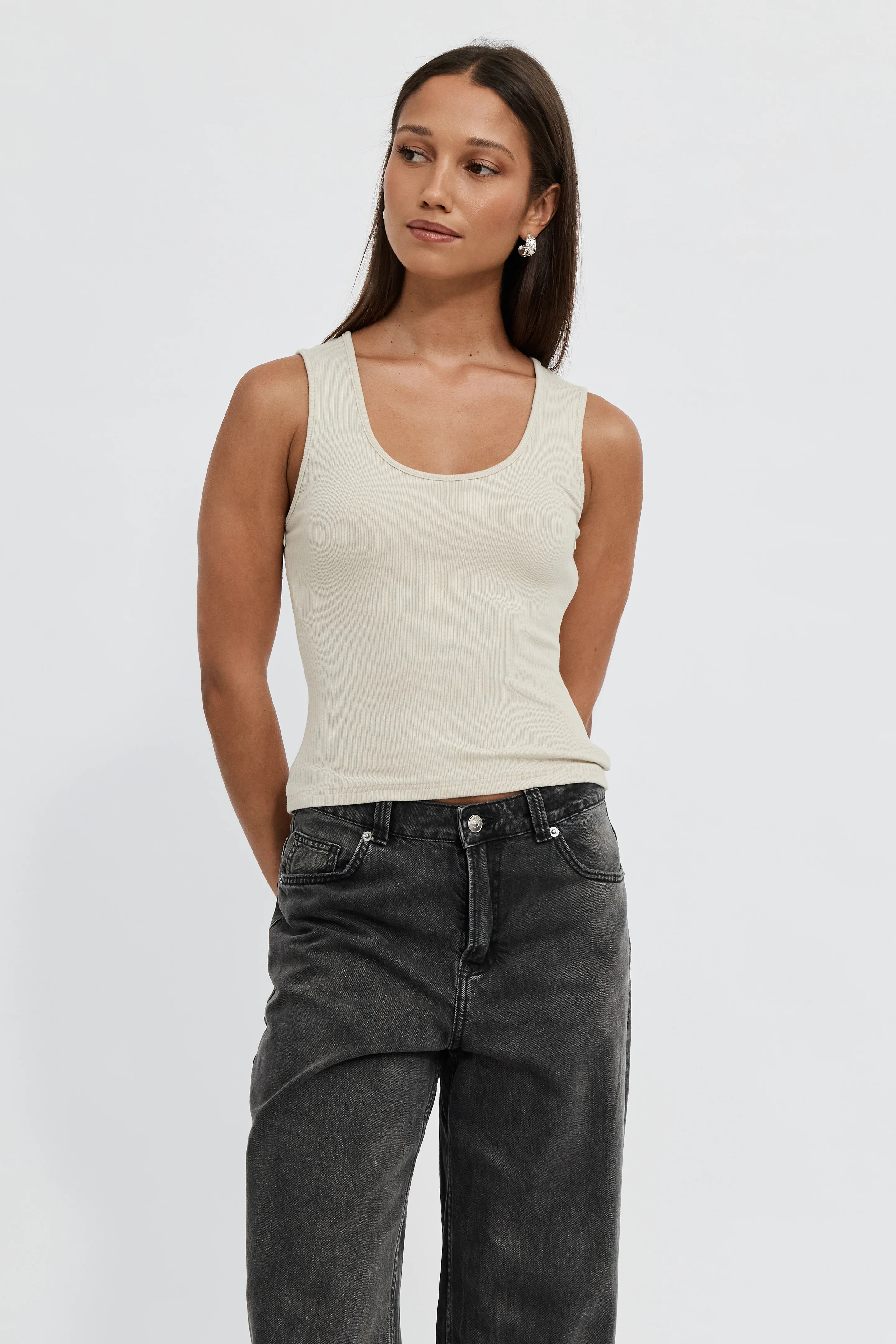 Esta Reversible Ribbed Scoop Neck Tank - Sage - Image 5