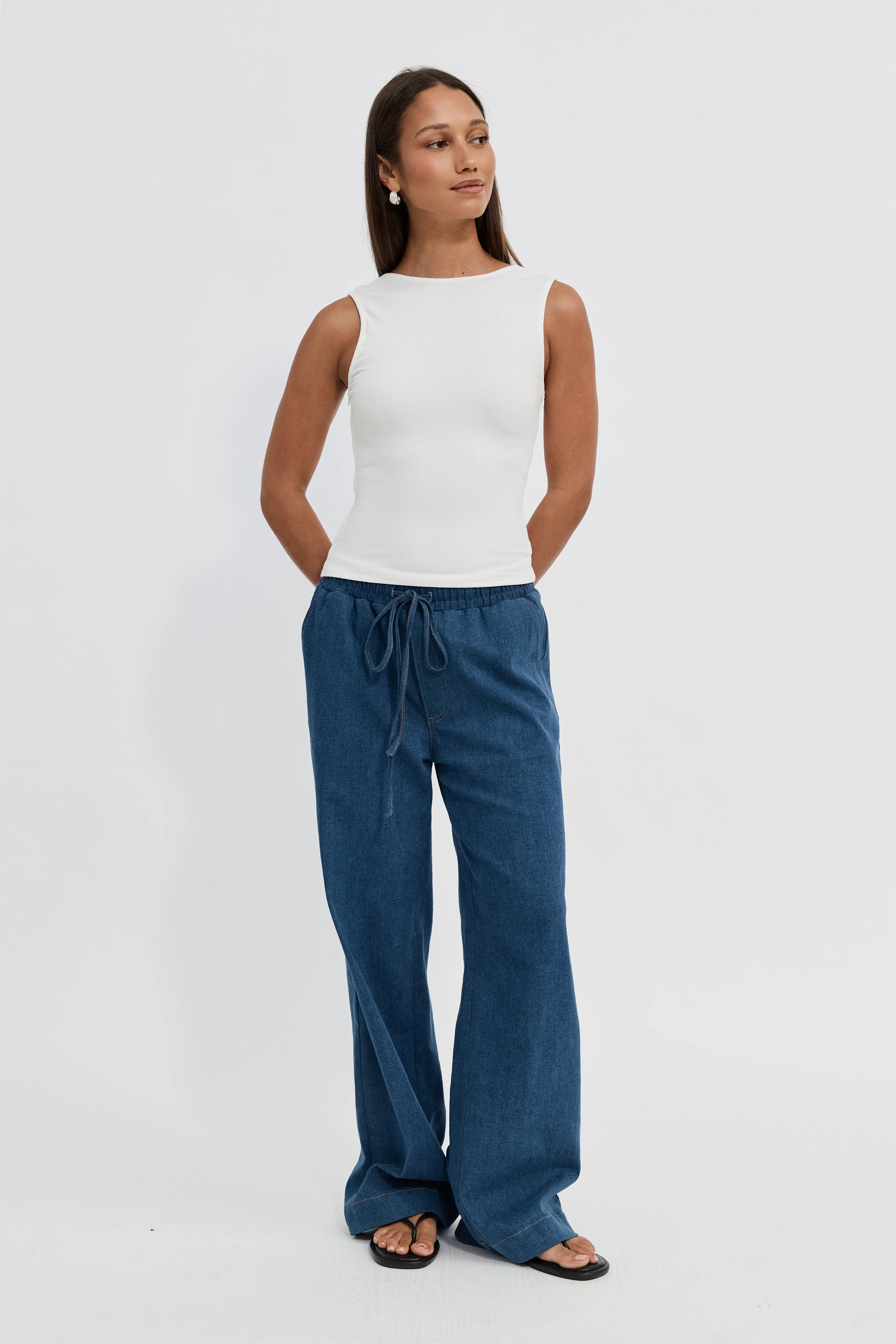 Esta Reversible Ribbed Scoop Neck Tank - White - Image 7