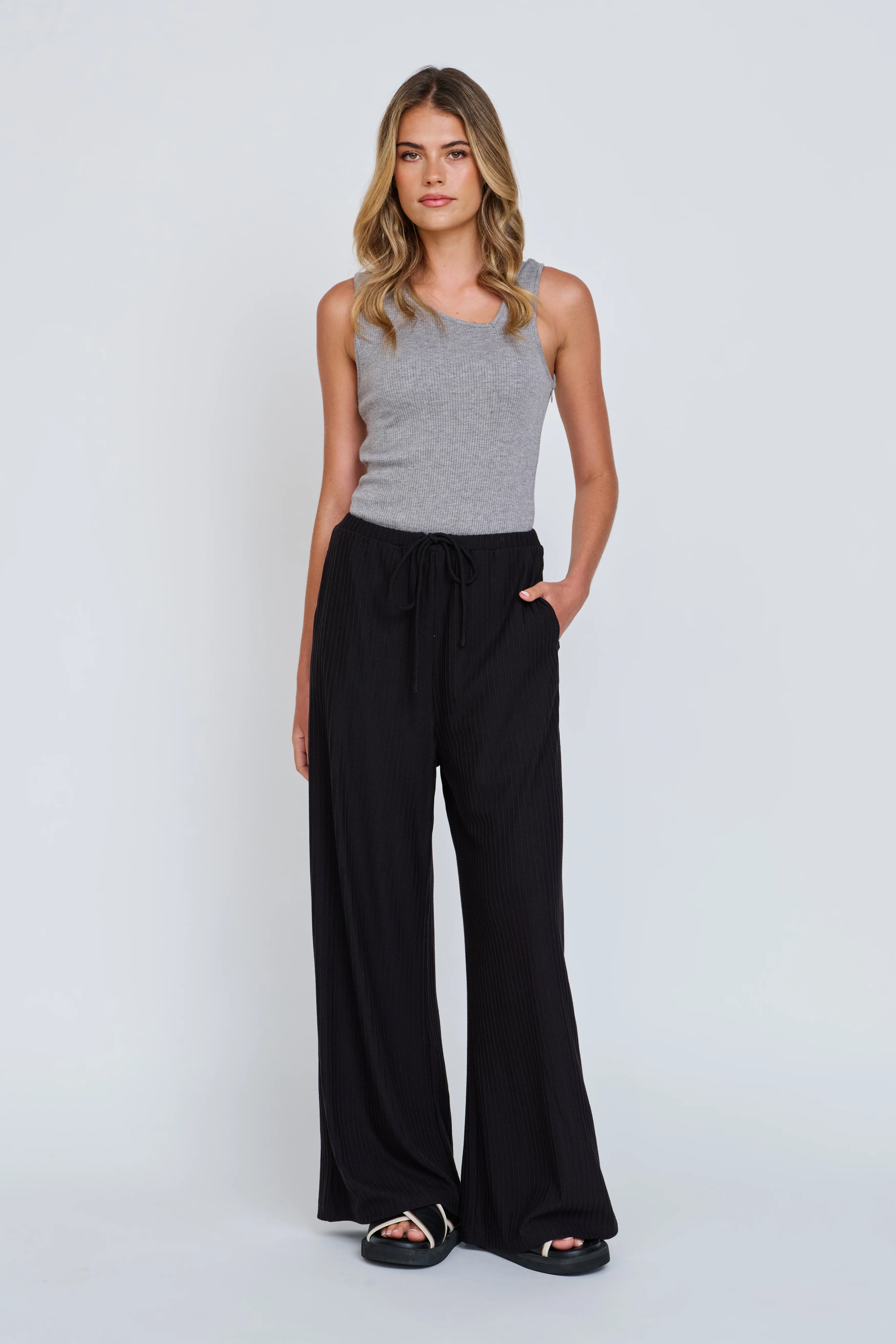 Ivy Ribbed Wide Leg Pant - Black - Image 5