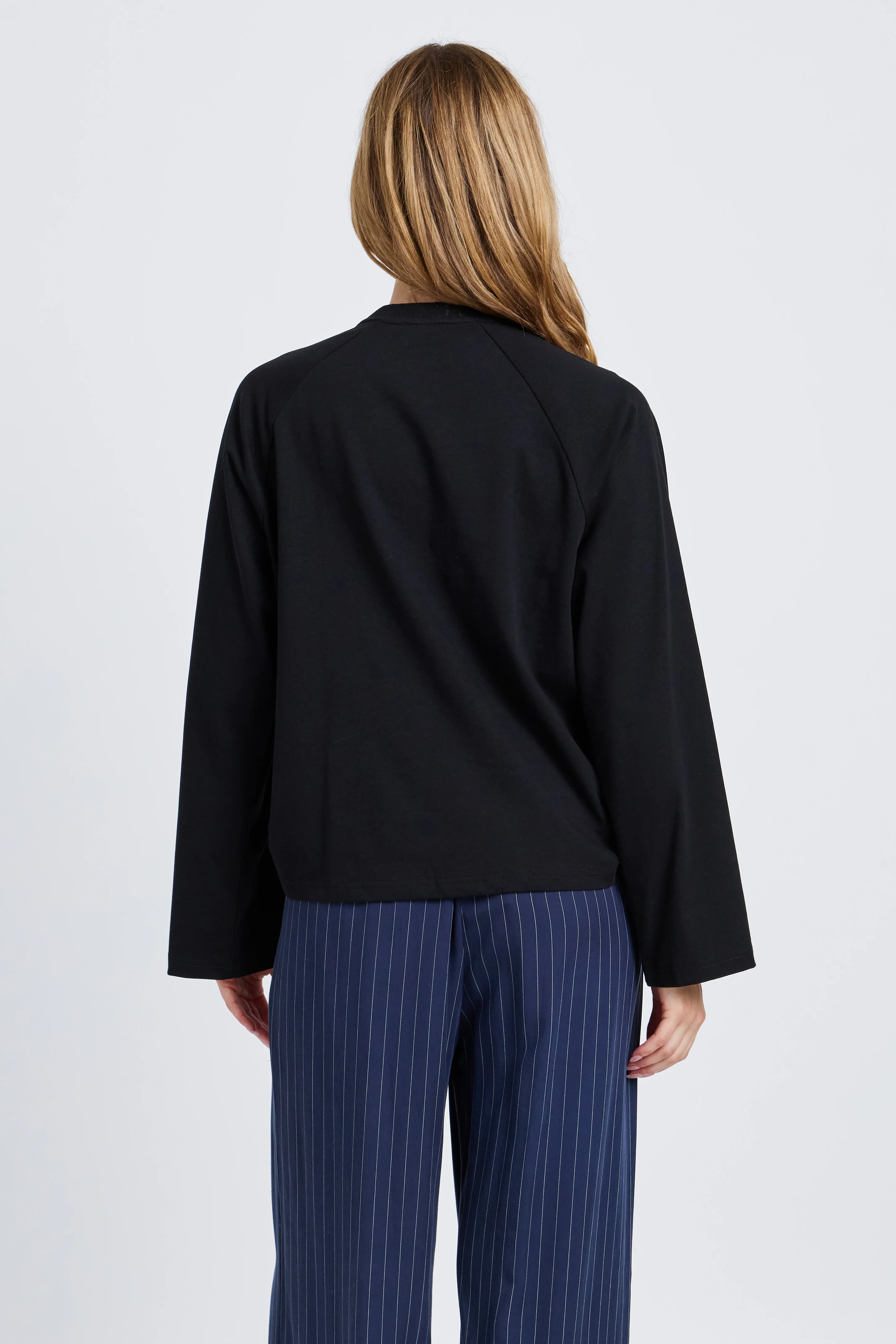 Sammi Ruched Long Sleeve Box-Cut Top - Black - Image 5