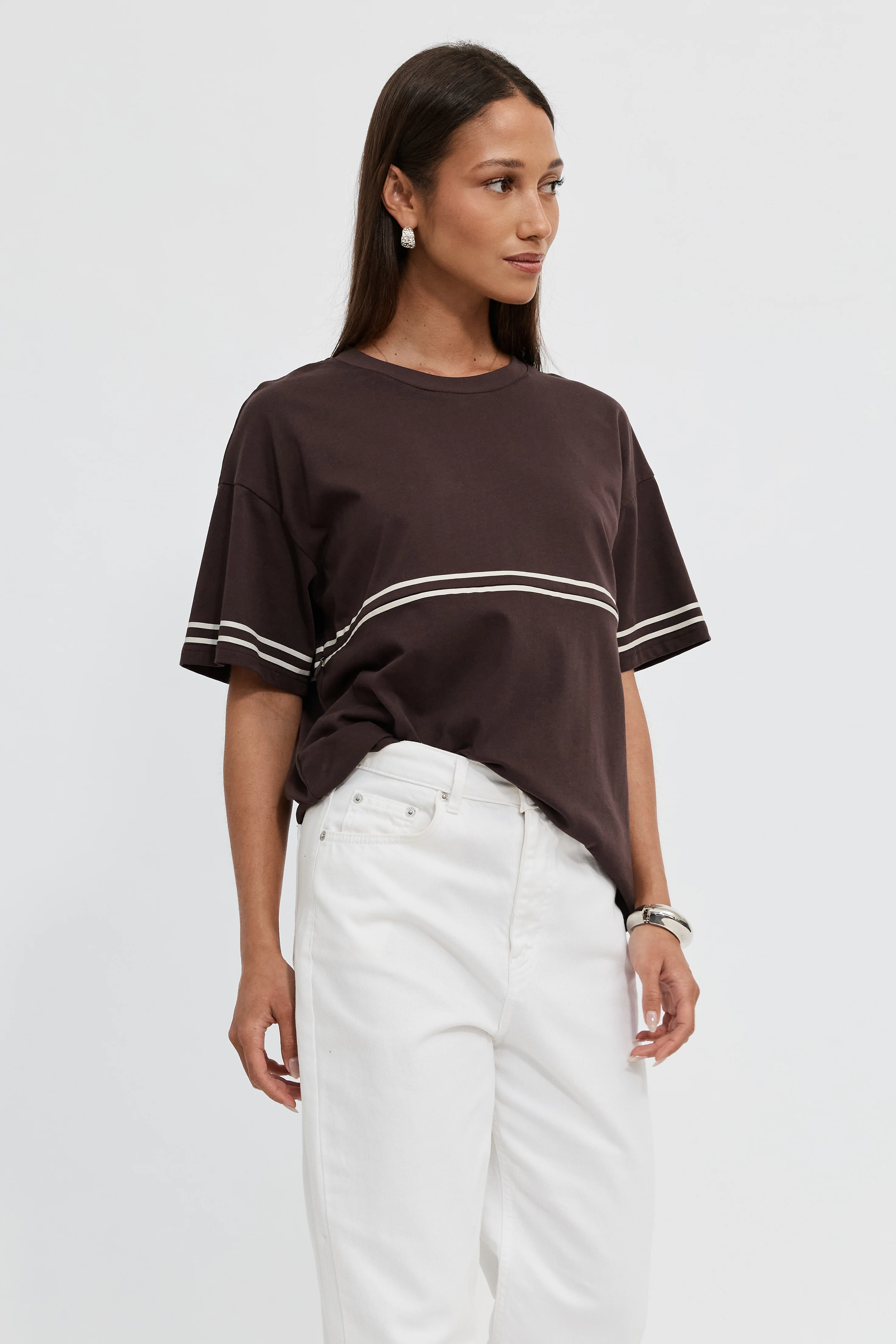 Saxon Stripe Detail Panel Tee - Chocolate - Image 6